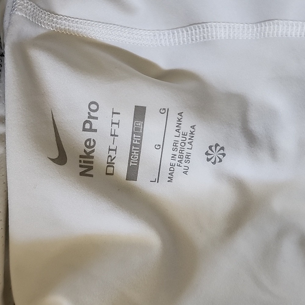 Nike Pro Leggings - image 4